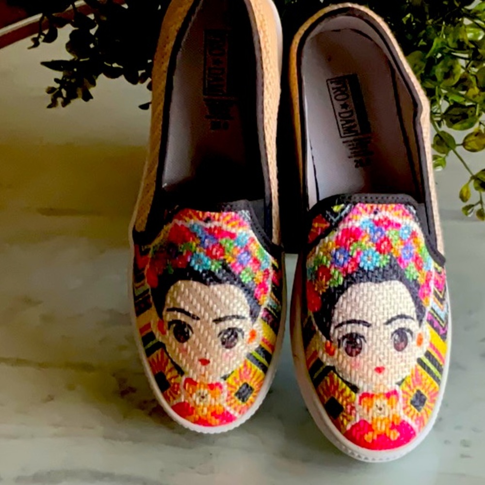 Slip shoes